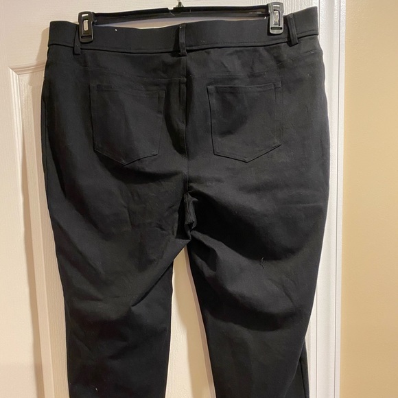 Slacks-stretch material - Picture 2 of 4